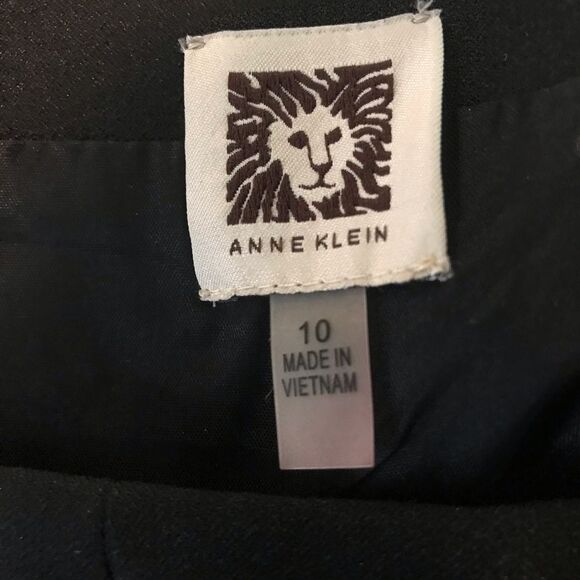 Anne Klein Knee-Length Pencil Skirt Women's Size 10 Multi-Colored Button Accents - Picture 10 of 12